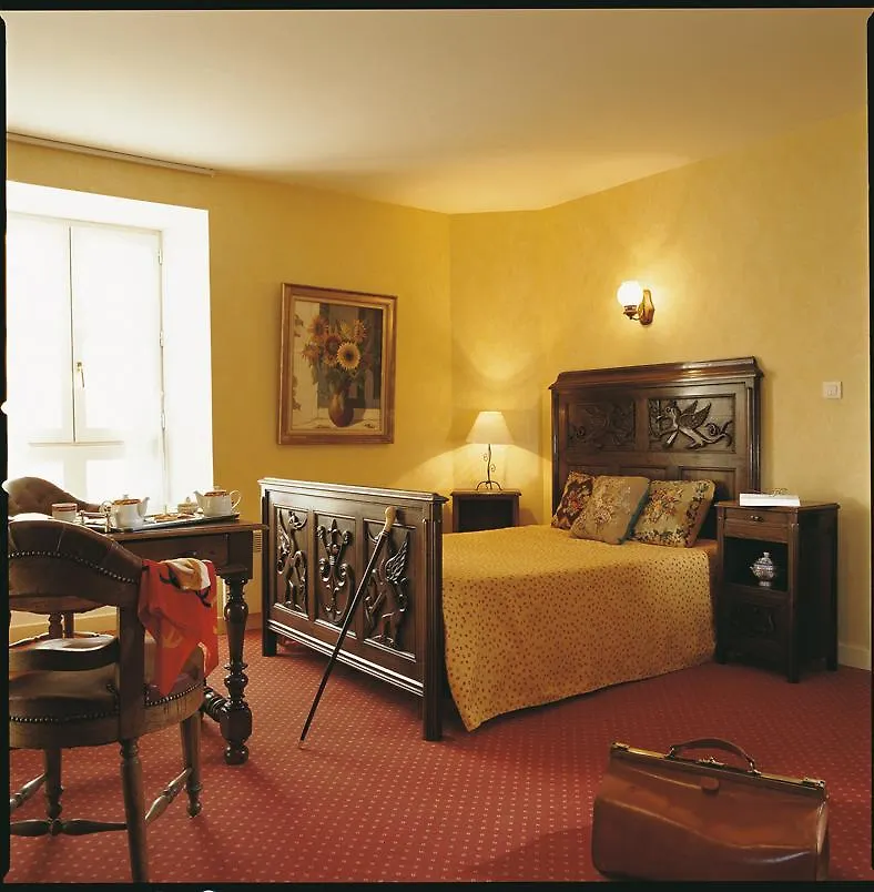 Hôtel Le Pelican à Rochefort-en-Terre Hotel